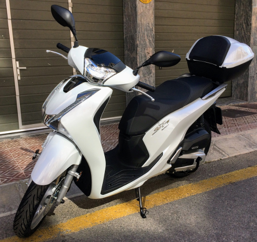 !! NO DISPONIBLE PARA 2020 !!HONDA SH SCOOPY 125i ABS (Depósito/fianza de 100€) !! NO DISPONIBLE PARA 2020 !!HONDA SH SCOOPY 125i ABS (Depósito/fianza de 100€)